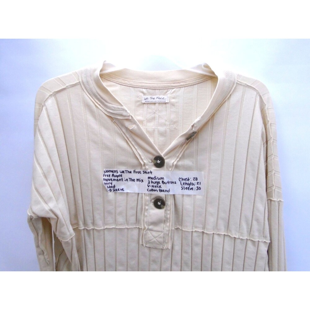 Free people In The Mix Ivory Ribbed Long Sleeve large button top Top size Medium - Picture 4 of 11